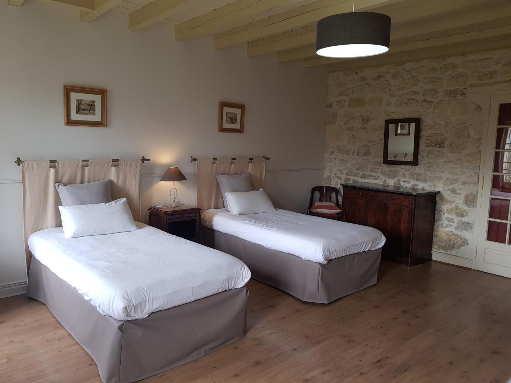 Chateau Fleur De Roques - Puisseguin Saint Emilion Room photo