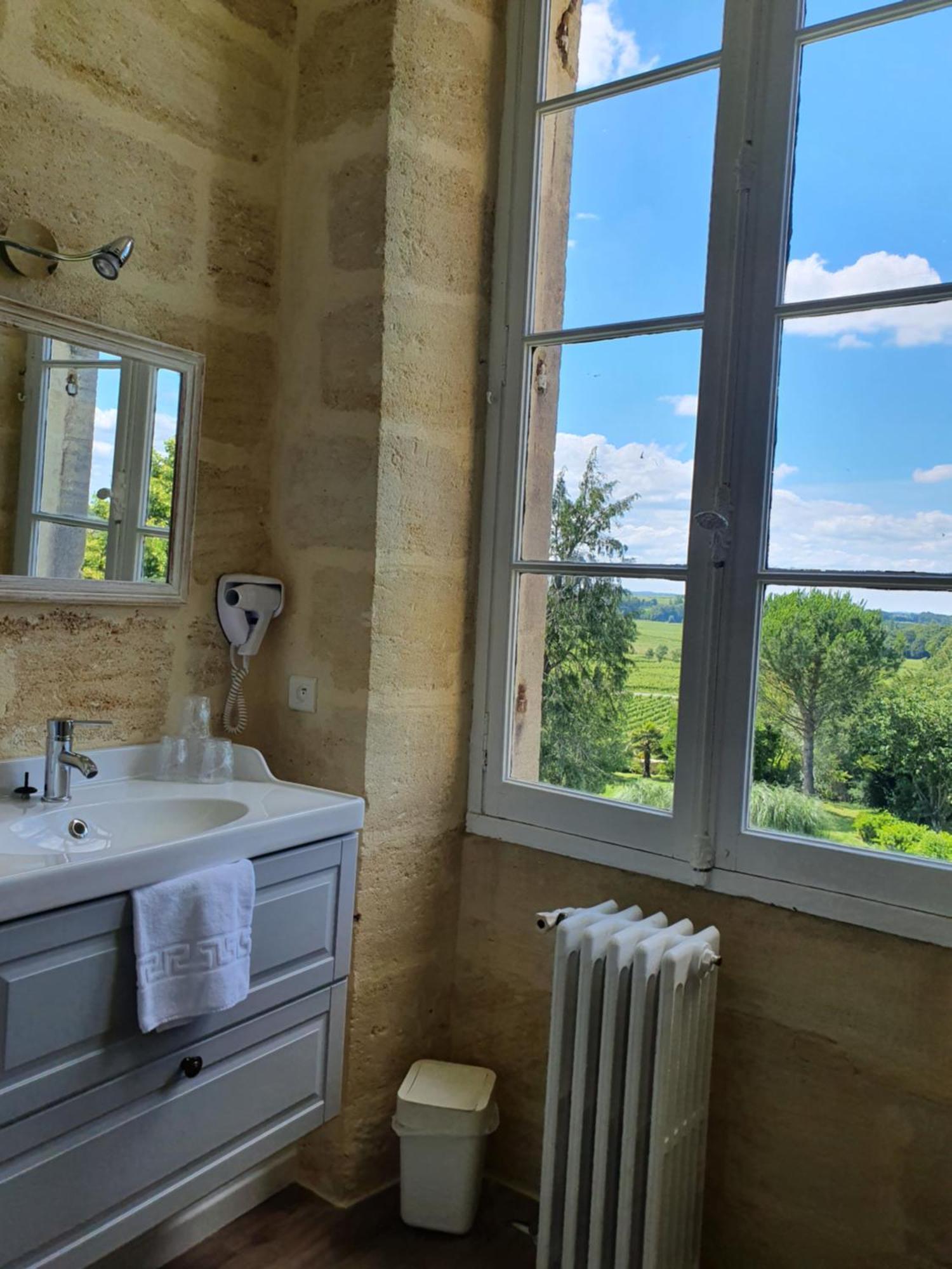 Chateau Fleur De Roques - Puisseguin Saint Emilion Room photo